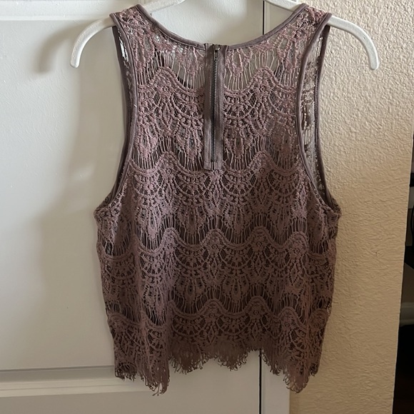 Chloe K Purple Lace Tank Size L - Picture 4 of 4